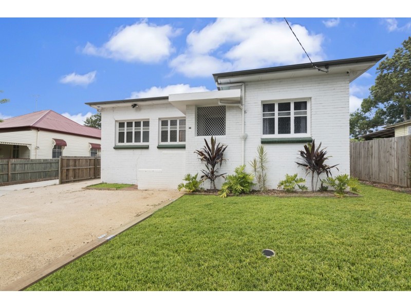 102 James Street, South Toowoomba QLD 4350