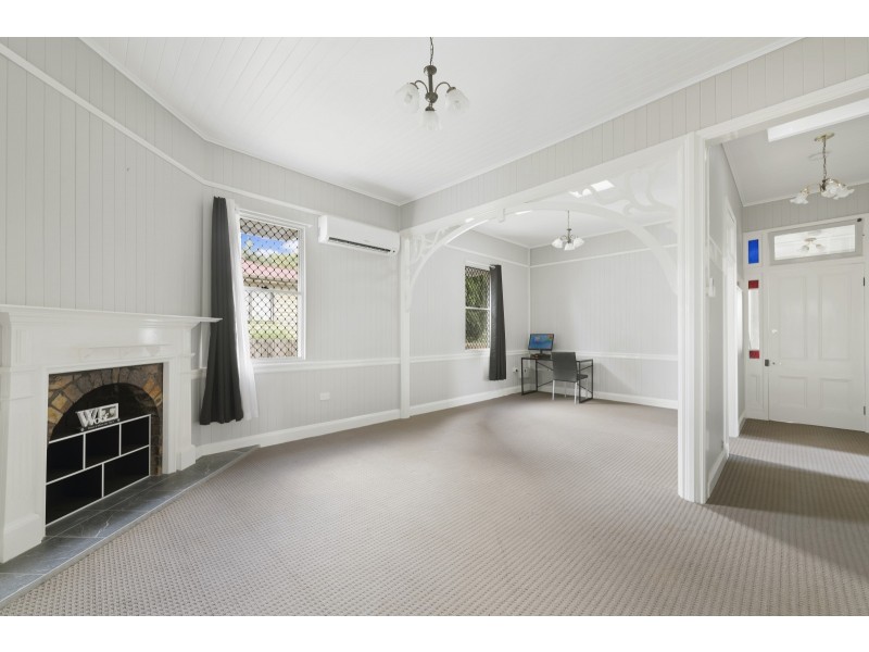 102 James Street, South Toowoomba QLD 4350