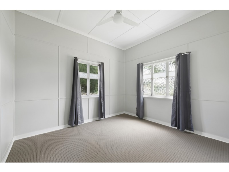 102 James Street, South Toowoomba QLD 4350