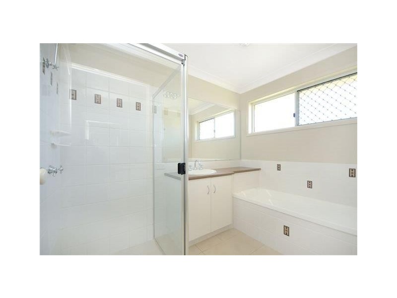 1 Angus Street, Highfields QLD 4352