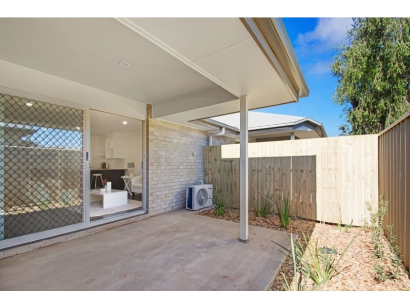 2/10 Glenvale Road, Harristown QLD 4350