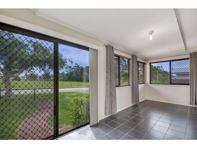 34 Hillside Street, Newtown QLD 4350