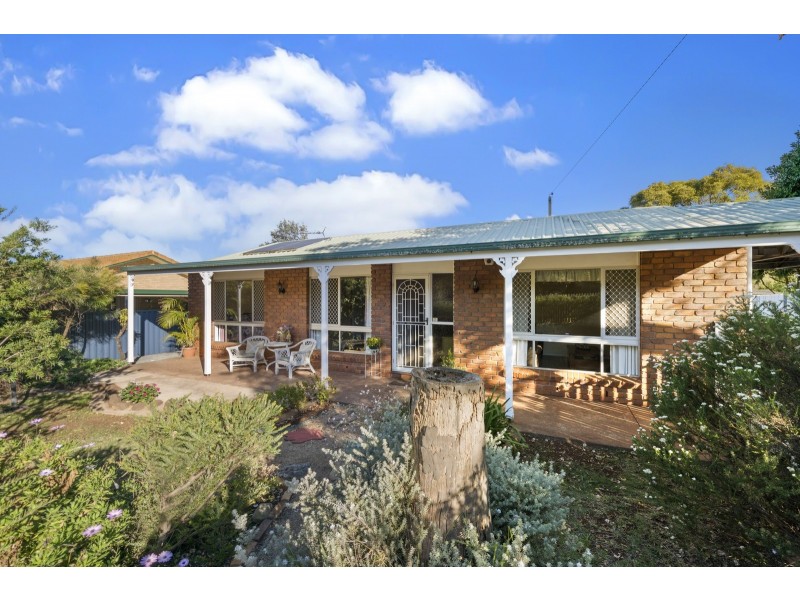 8 Seppelt Street, Wilsonton Heights QLD 4350