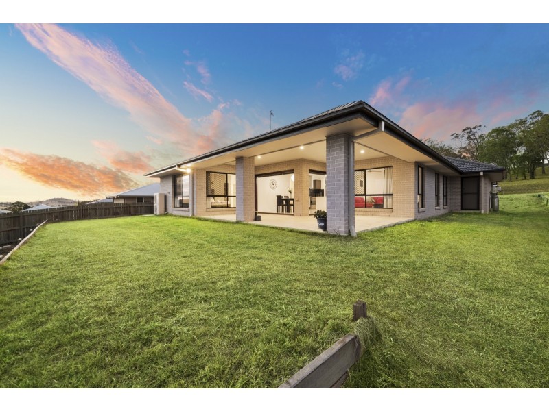 21 Wandoo Crescent, Westbrook QLD 4350