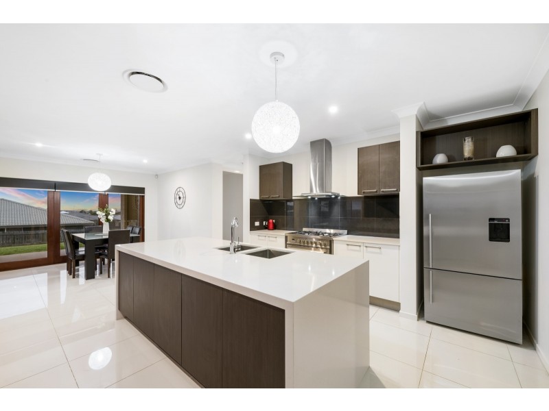 21 Wandoo Crescent, Westbrook QLD 4350