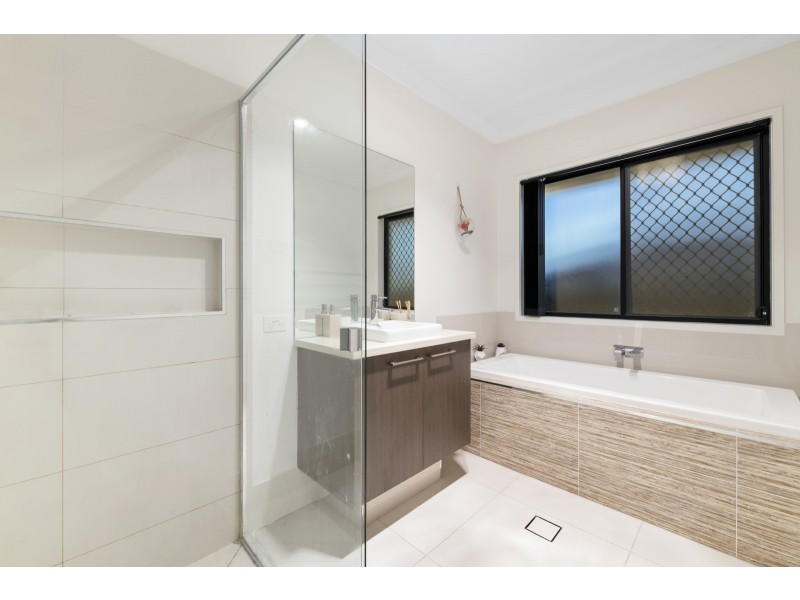 21 Wandoo Crescent, Westbrook QLD 4350