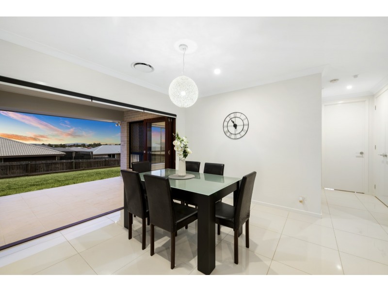 21 Wandoo Crescent, Westbrook QLD 4350