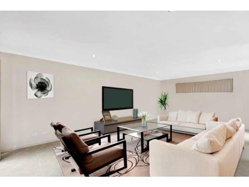 2/128a James Street, South Toowoomba QLD 4350