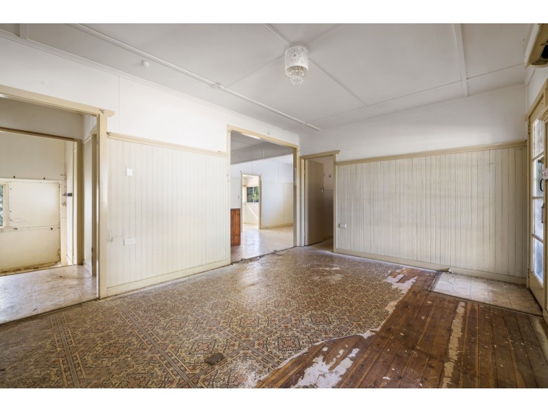 125 Stephen Street, Harristown QLD 4350