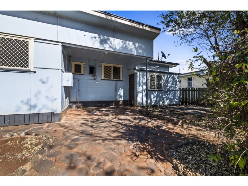 125 Stephen Street, Harristown QLD 4350