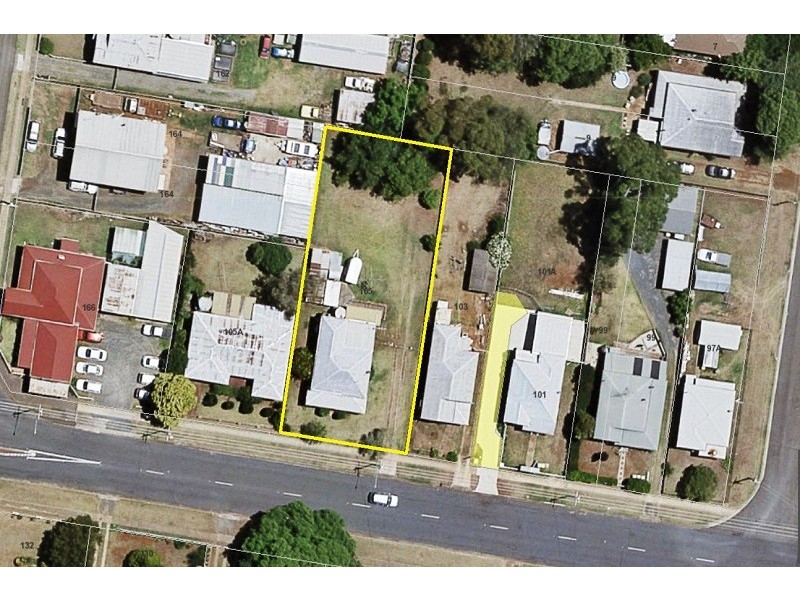 105 Hill Street, Newtown QLD 4350