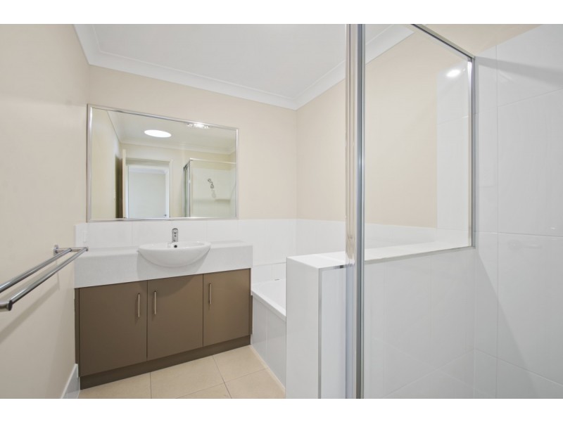 4/34 Mooney Street, Harlaxton QLD 4350
