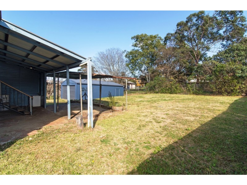 13 Stradbroke Street, Rockville QLD 4350