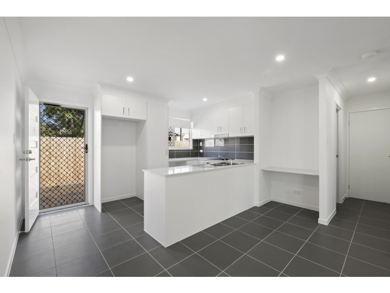 3/5 Berry Street, Newtown QLD 4350