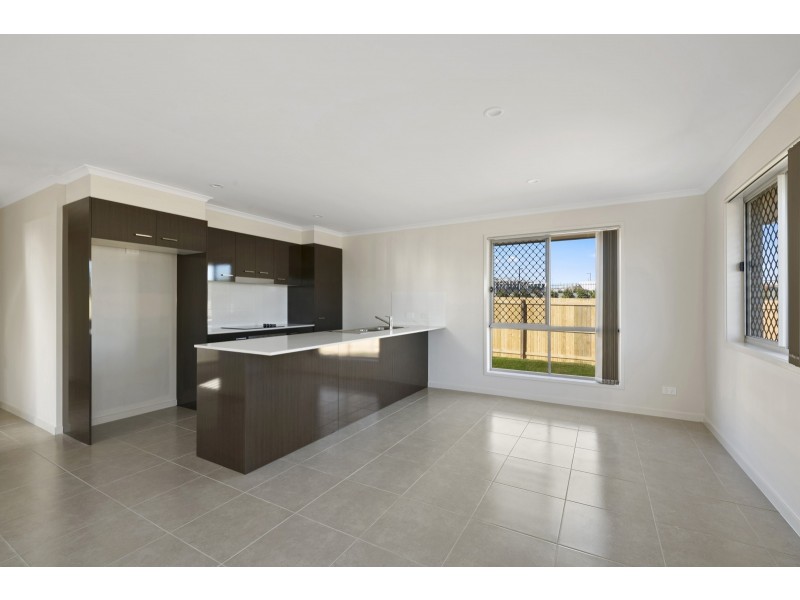 1 Gains Place, Glenvale QLD 4350