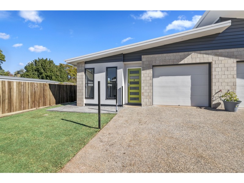 4/11A Bothwell Street, Newtown QLD 4350