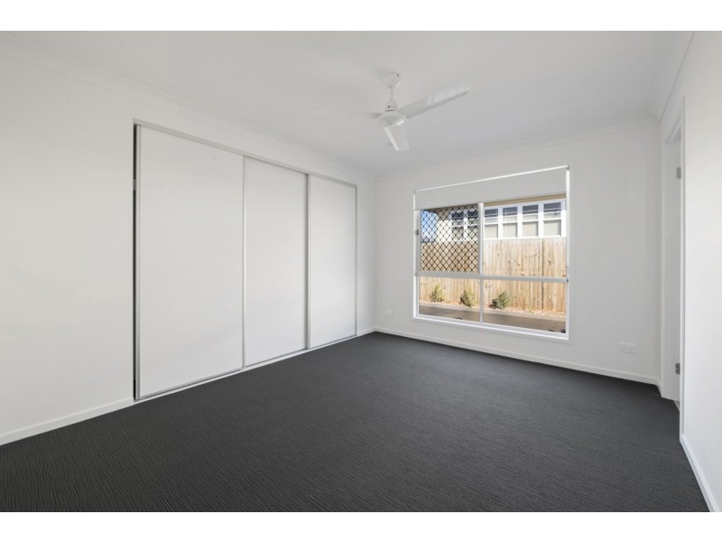 2/5a Berry Street, Newtown QLD 4350