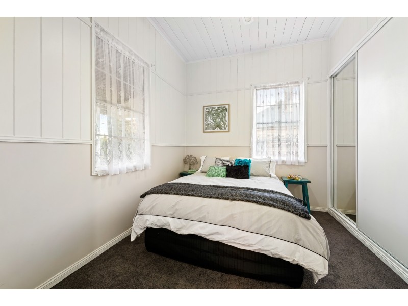 69 James Street, East Toowoomba QLD 4350