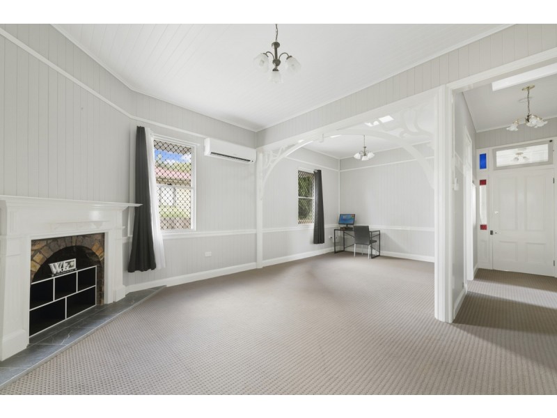 102 James Street, South Toowoomba QLD 4350