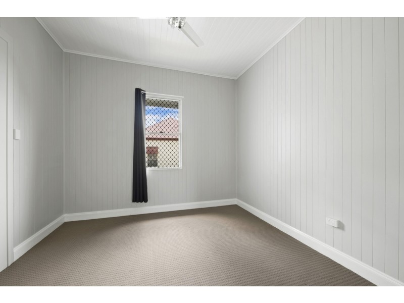 102 James Street, South Toowoomba QLD 4350