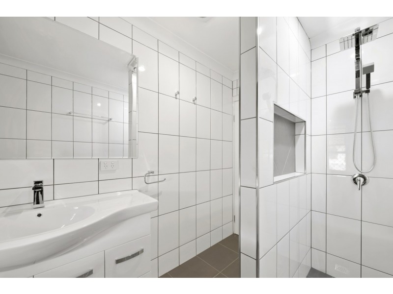 102 James Street, South Toowoomba QLD 4350