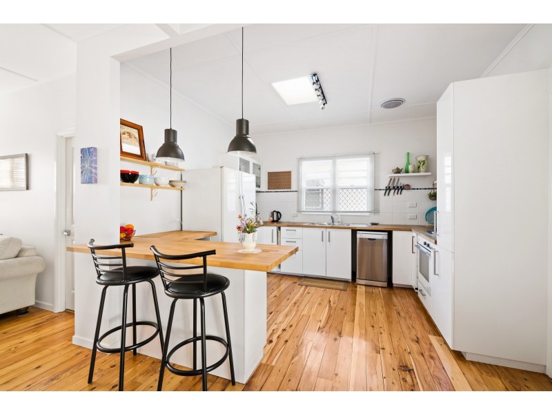 4A Bothwell Street, Newtown QLD 4350