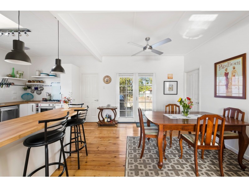 4A Bothwell Street, Newtown QLD 4350