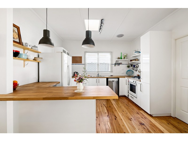 4A Bothwell Street, Newtown QLD 4350