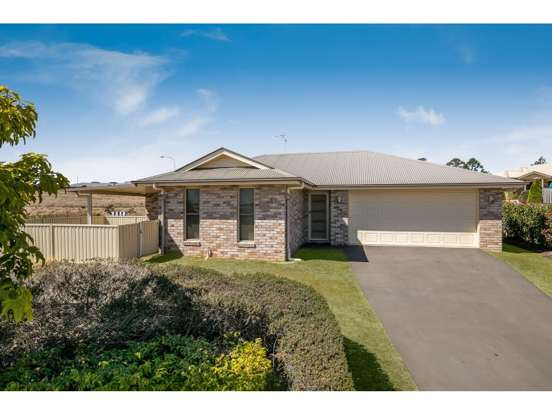 2/2 Yearling Close, Glenvale QLD 4350