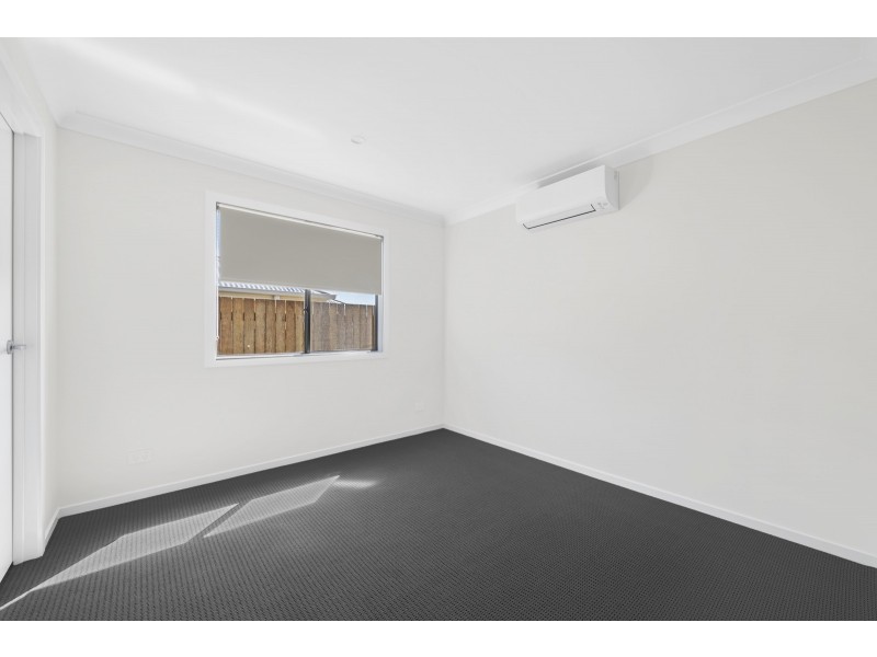 2/5 McInnes Crescent, Glenvale QLD 4350