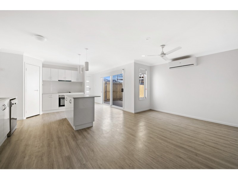 1/94 Sanctuary Drive, Cranley QLD 4350