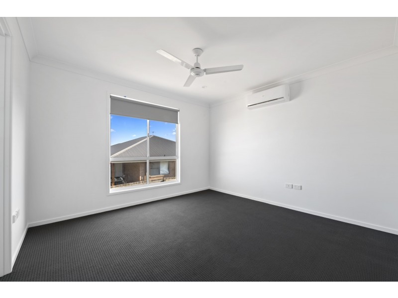 1/94 Sanctuary Drive, Cranley QLD 4350