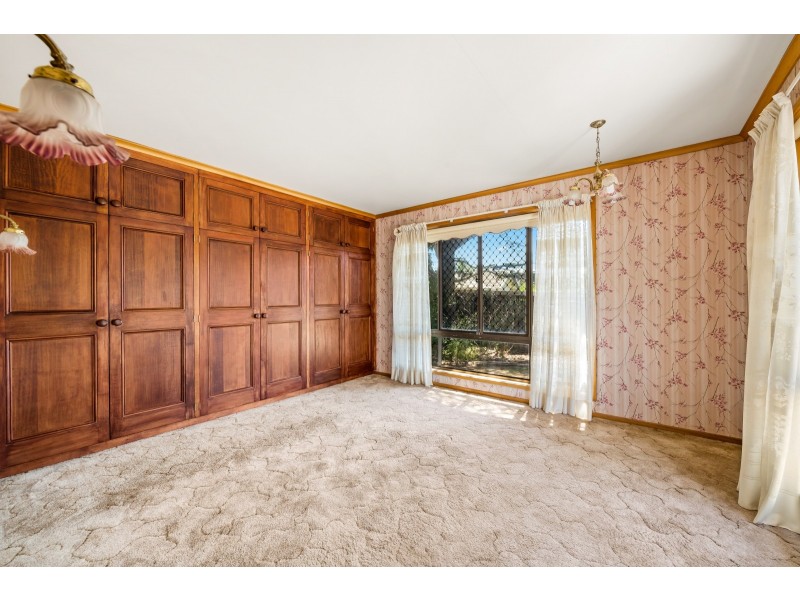 39 Wellcamp Street, Newtown QLD 4350