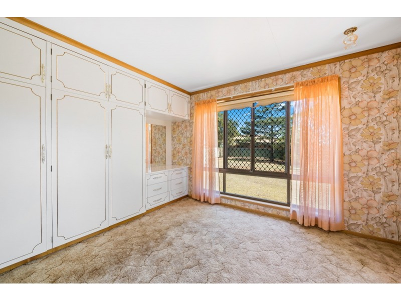 39 Wellcamp Street, Newtown QLD 4350