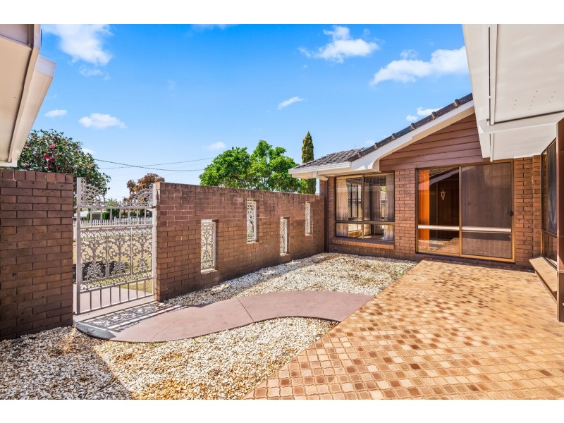 39 Wellcamp Street, Newtown QLD 4350