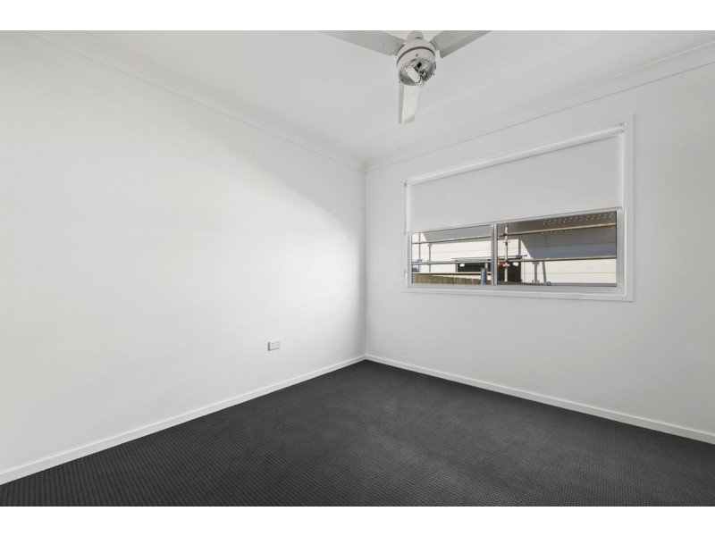 2/94 Sanctuary Drive, Cranley QLD 4350