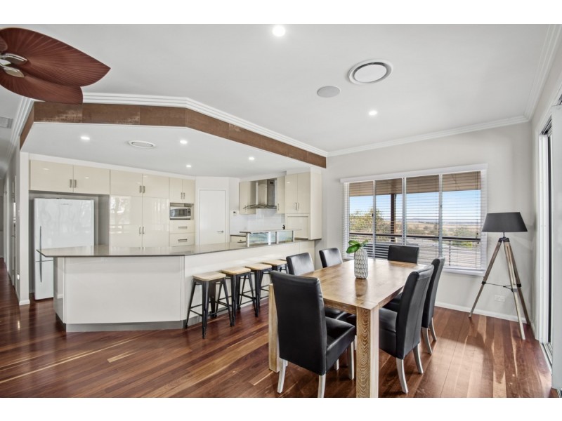 29 Hamblin Court, Mount Rascal QLD 4350