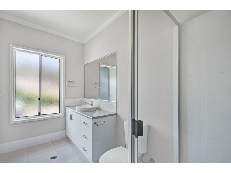 29 Hamblin Court, Mount Rascal QLD 4350