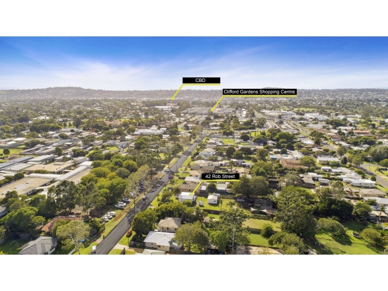 42 Rob Street, Newtown QLD 4350