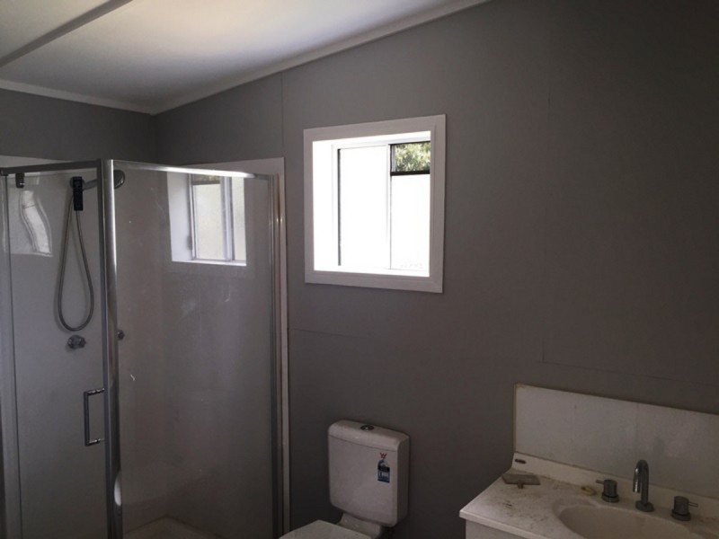 42 Rob Street, Newtown QLD 4350