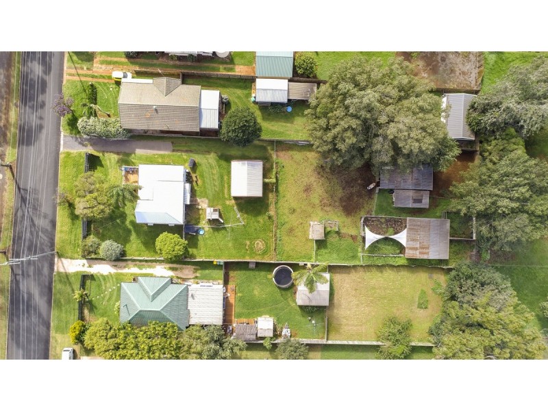 42 Rob Street, Newtown QLD 4350