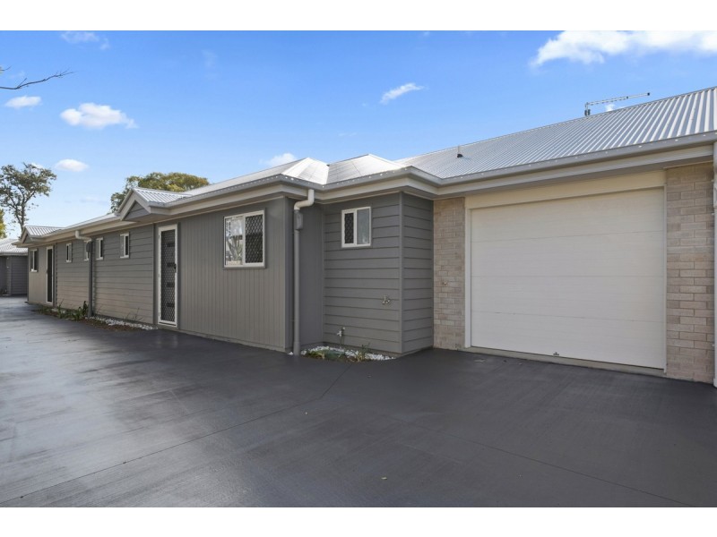 2/5a Berry Street, Newtown QLD 4350