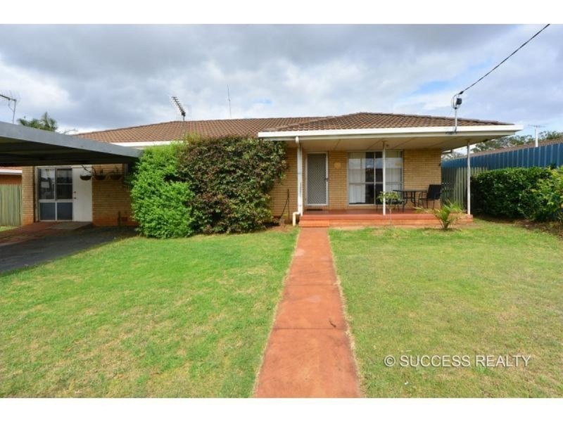 33 Richmond Drive, Wilsonton QLD 4350