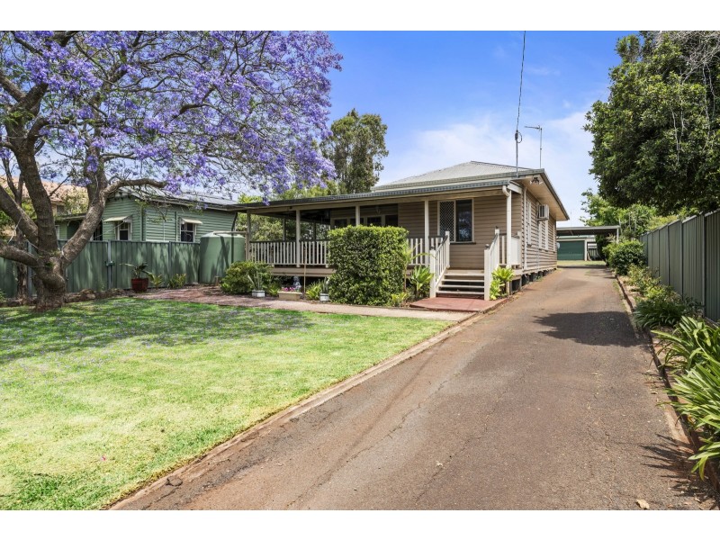 214 Bridge Street, Newtown QLD 4350