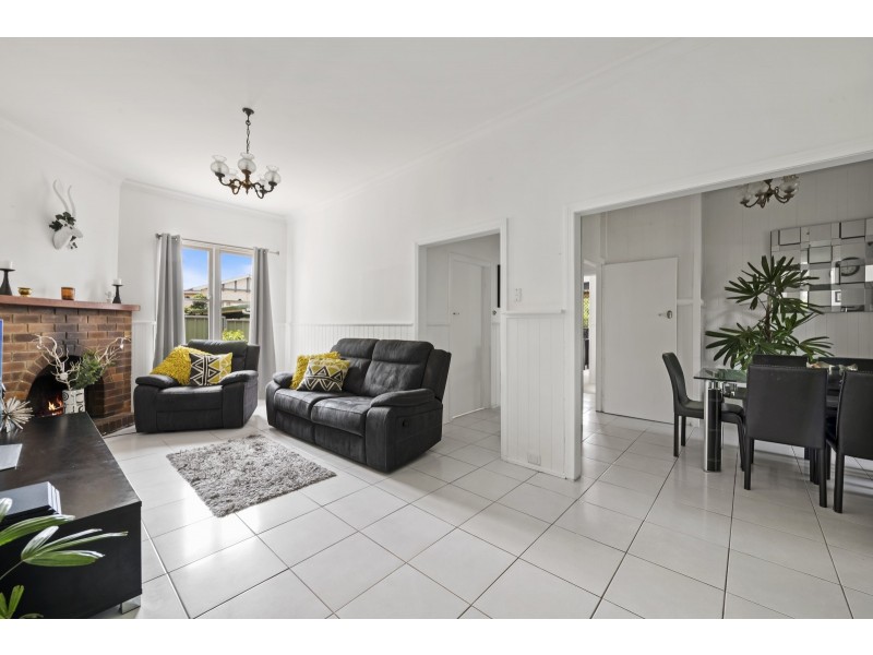 214 Bridge Street, Newtown QLD 4350