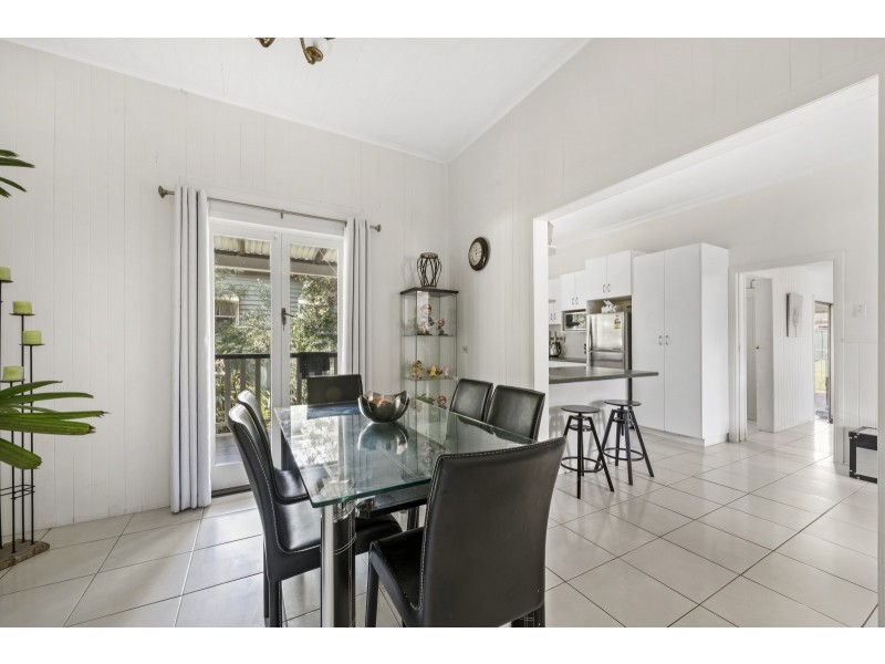 214 Bridge Street, Newtown QLD 4350