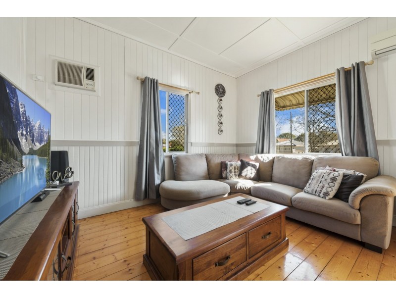 36 Wallace Street, Newtown QLD 4350