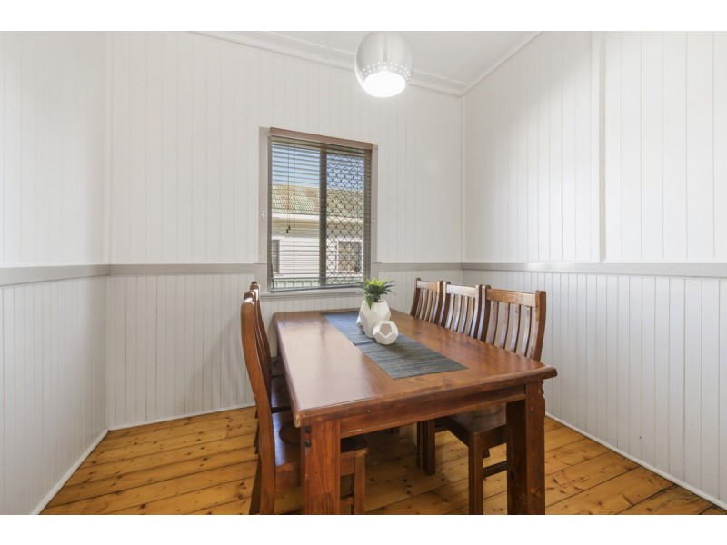 36 Wallace Street, Newtown QLD 4350