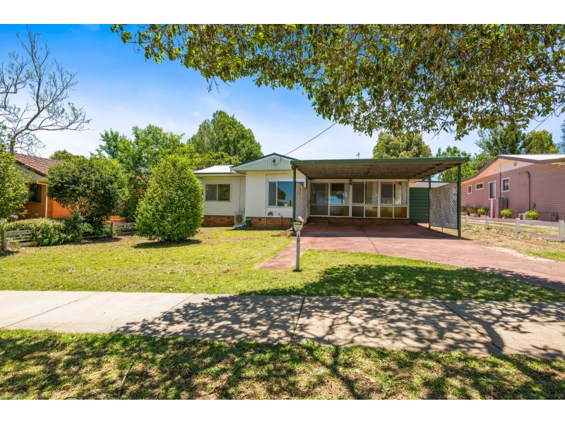 49 Crown Street, Rangeville QLD 4350