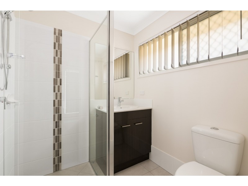 14 Downs Street, Glenvale QLD 4350